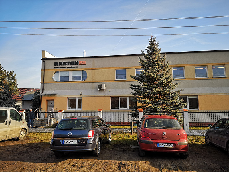 kartonnen dozen op maat labels